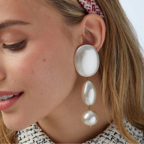 Lele Sadoughi Pearl Linear Bubble Earrings - Picture 4 of 9